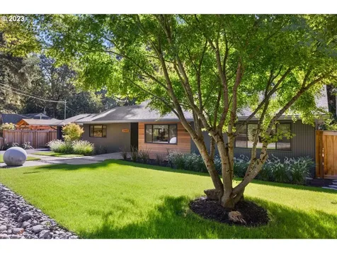 3460 Lake Grove Avenue Lake Oswego OR 97035