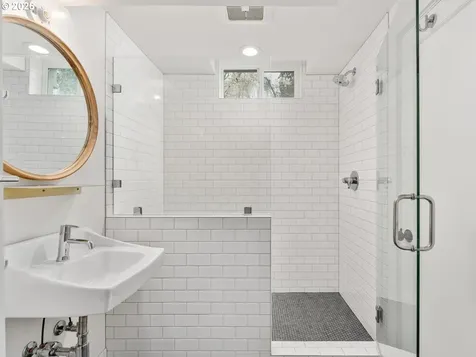 1435 NE Mason Street Portland OR 97211