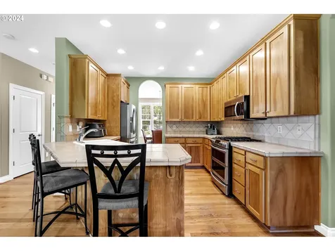 12412 Nw 47th Avenue Vancouver WA 98685