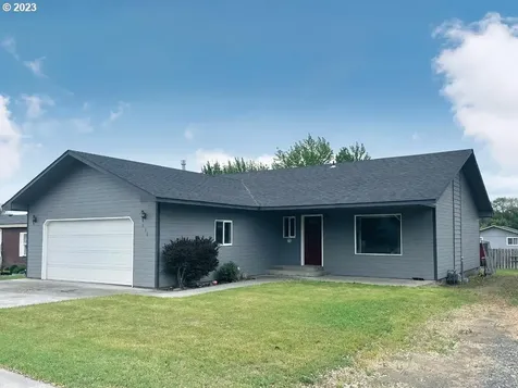 936 E Gladys Avenue Hermiston OR 97838