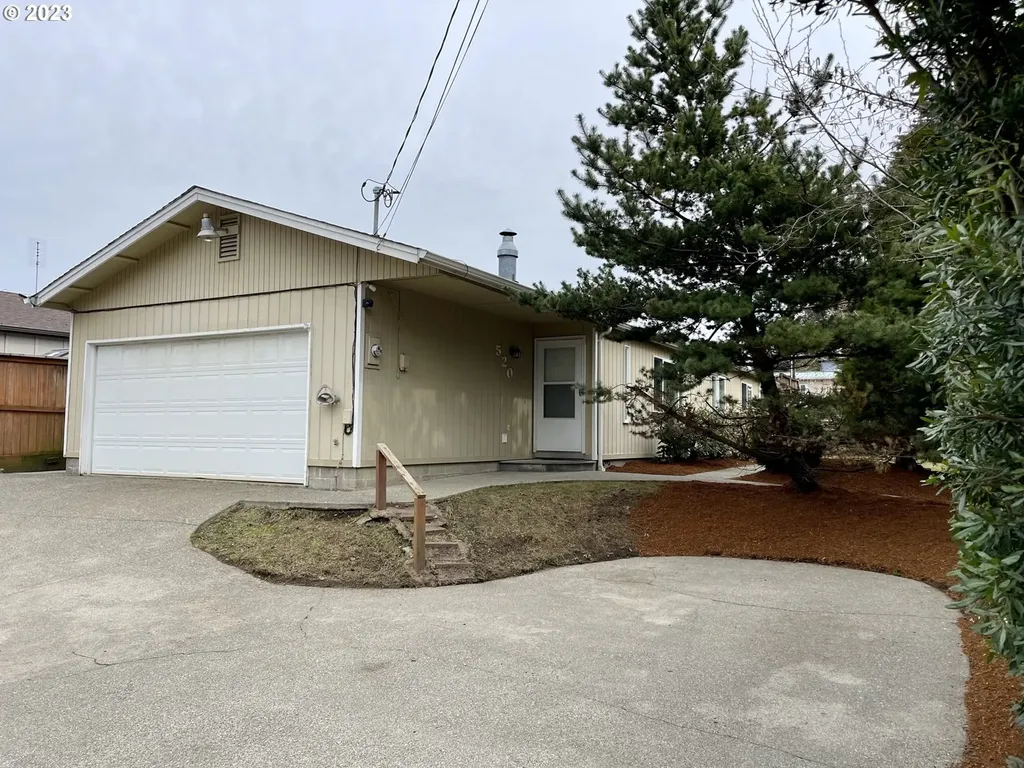 520 Fulton Avenue Coos Bay OR 97420