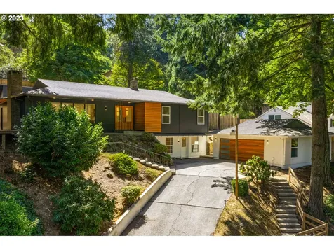 2348 Overlook Drive Lake Oswego OR 97034