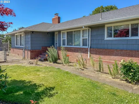 8017 Old Highway 99 North Roseburg OR 97470