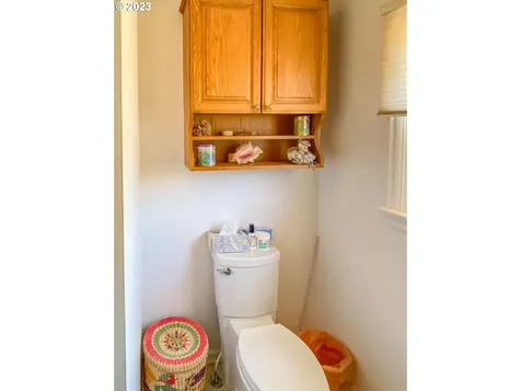 8017 Old Highway 99 North Roseburg OR 97470