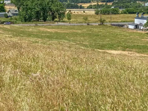 8017 Old Highway 99 North Roseburg OR 97470