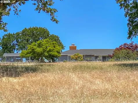 8017 Old Highway 99 North Roseburg OR 97470