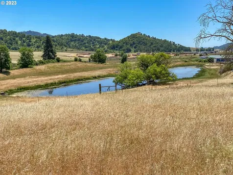 8017 Old Highway 99 North Roseburg OR 97470