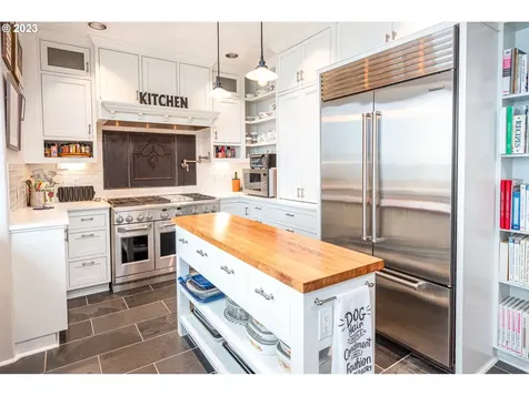11960 Nw Short Street Seal Rock OR 97376
