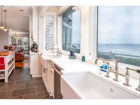 11960 Nw Short Street Seal Rock OR 97376