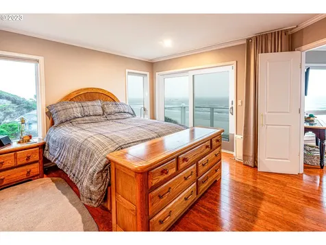 11960 Nw Short Street Seal Rock OR 97376
