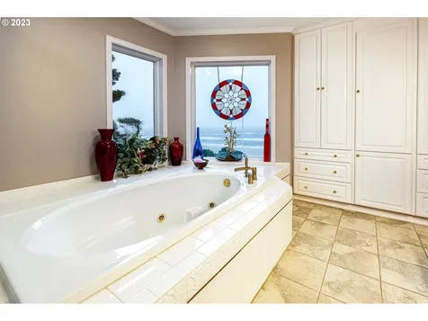 11960 Nw Short Street Seal Rock OR 97376
