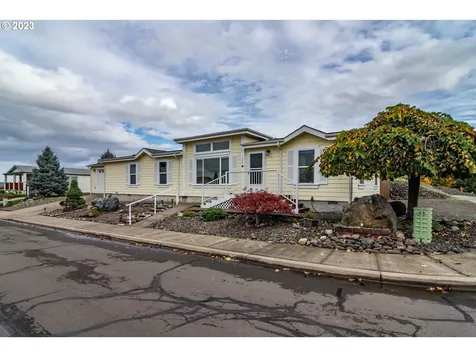 522 Highland Vista Lane Roseburg OR 97471