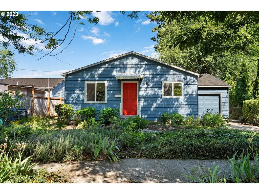 9544 N Hodge Avenue Portland OR 97203