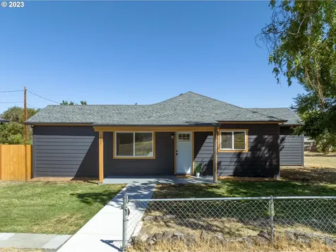 1921 E 15th Street The Dalles OR 97058