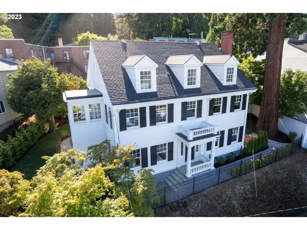 2331 Sw Cactus Drive Portland OR 97205