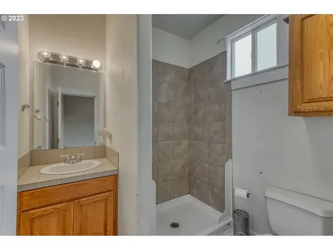 5344 SE 115th Avenue Portland OR 97266
