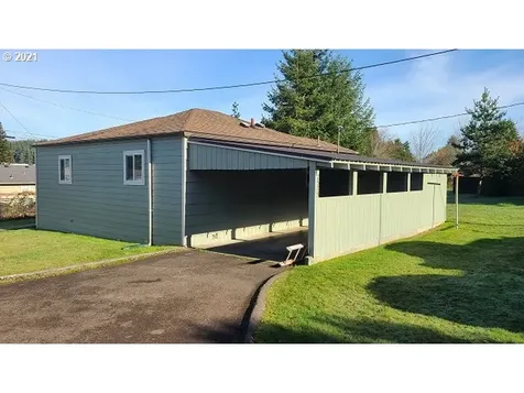 2575 Bowman Road Reedsport OR 97467