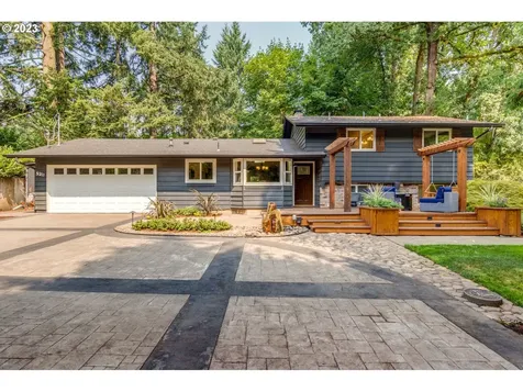 5311 Childs Road Lake Oswego OR 97035
