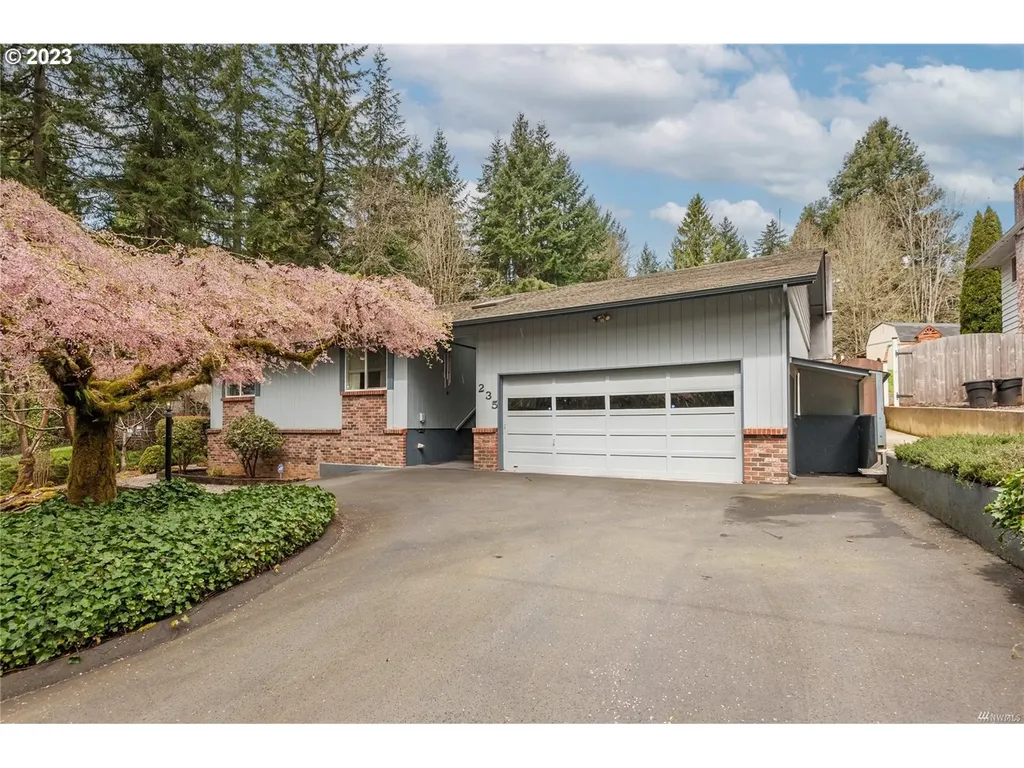 235 Lone Oak Road Longview WA 98632