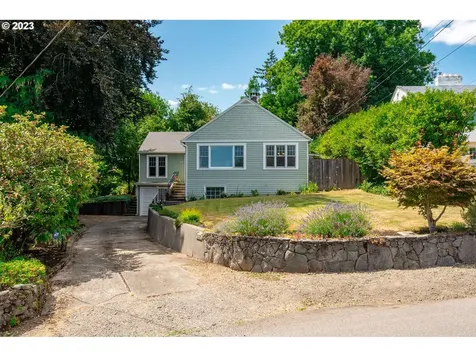 9323 Sw 35th Avenue Portland OR 97219