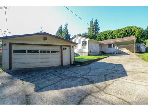 1160 Ocean Court Coos Bay OR 97420