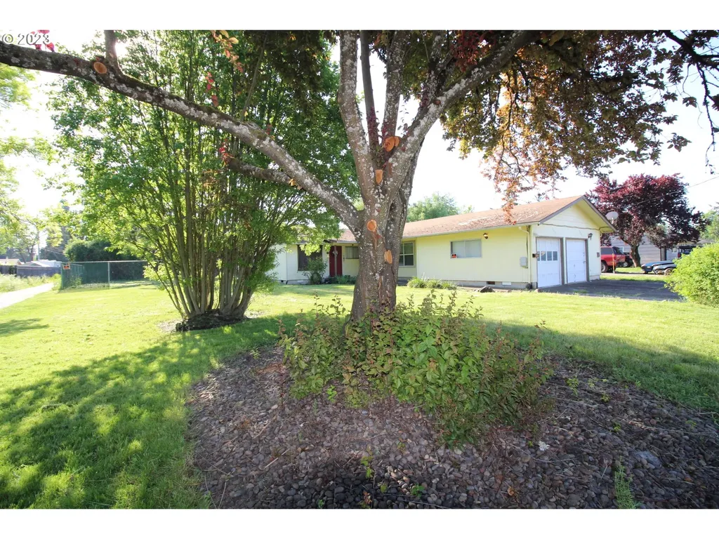 1325 7th Street Springfield OR 97477