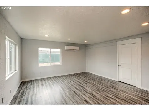 3620 Mainline Drive NE Salem OR 97301