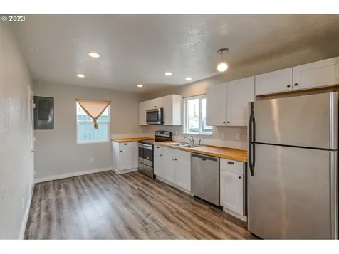3620 Mainline Drive NE Salem OR 97301