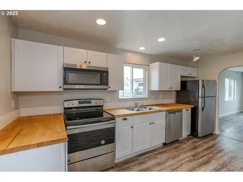 3620 Mainline Drive NE Salem OR 97301