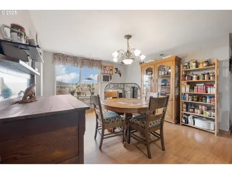 321 NE 8th Street Madras OR 97741