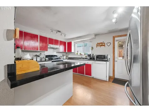 321 NE 8th Street Madras OR 97741