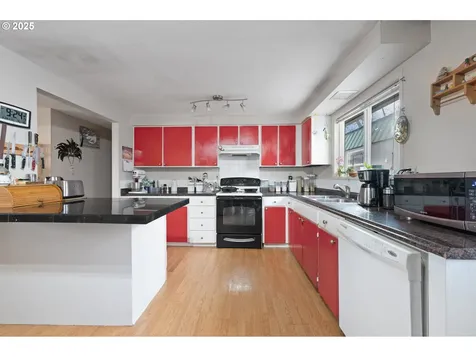 321 NE 8th Street Madras OR 97741