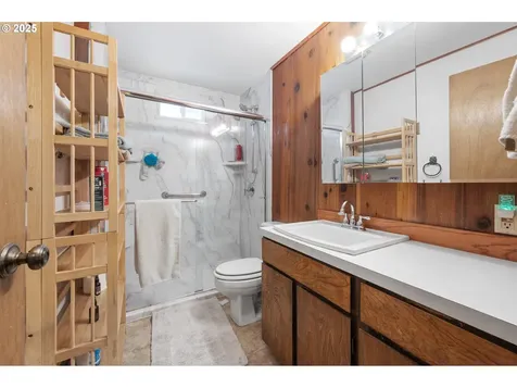 321 NE 8th Street Madras OR 97741