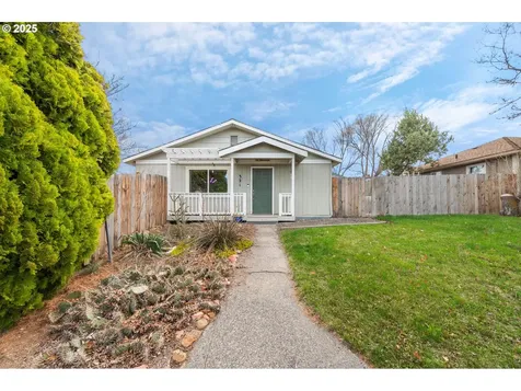 321 NE 8th Street Madras OR 97741