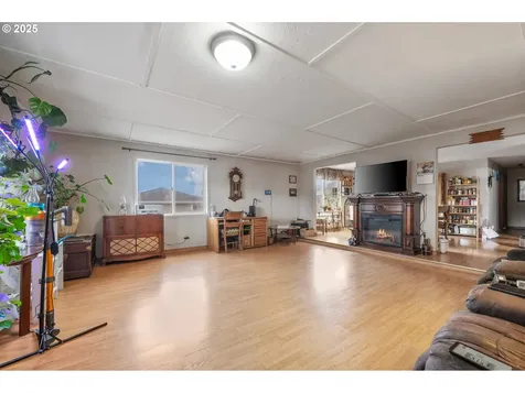 321 NE 8th Street Madras OR 97741