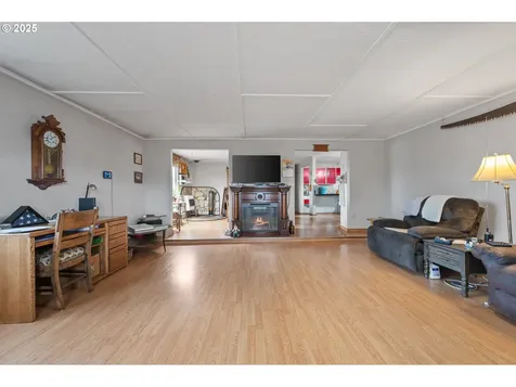 321 NE 8th Street Madras OR 97741