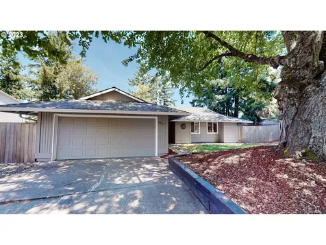 1841 Sw 13th Court Gresham OR 97080