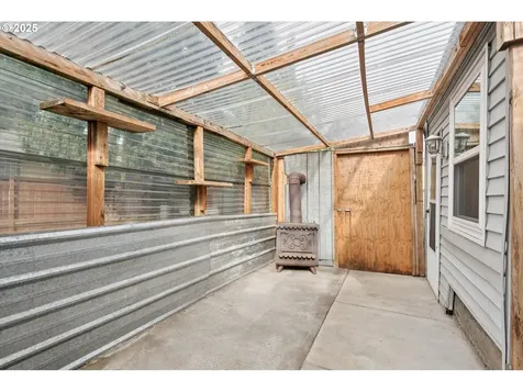 1751 SE 162nd Avenue Portland OR 97233