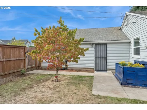 1751 SE 162nd Avenue Portland OR 97233