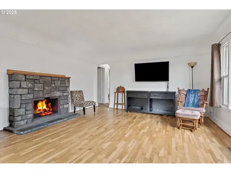 1751 SE 162nd Avenue Portland OR 97233