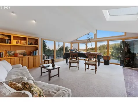 21360 Sw Hillsboro Highway Newberg OR 97132