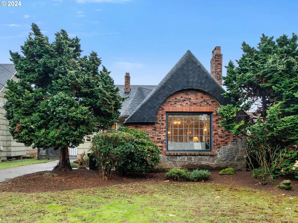 2220 Ne 61st Avenue Portland OR 97213