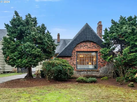 2220 Ne 61st Avenue Portland OR 97213