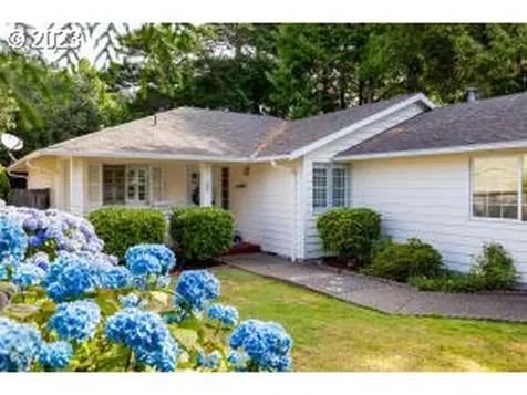 45 Pacific Street Depoe Bay OR 97341
