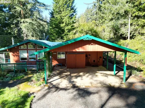 5553 Woahink Drive Florence OR 97439