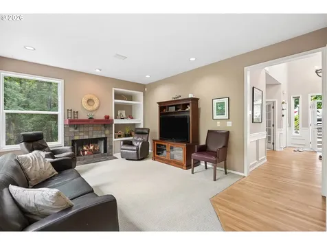 3322 SW Evergreen Terrace Portland OR 97205
