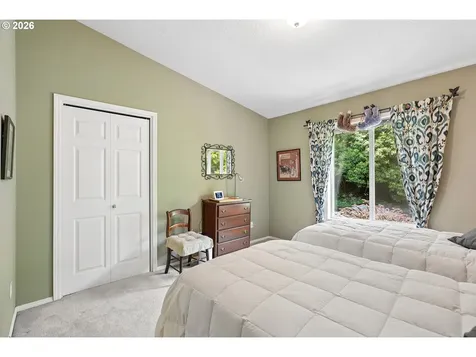 3322 SW Evergreen Terrace Portland OR 97205
