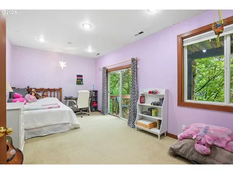 3322 SW Evergreen Terrace Portland OR 97205