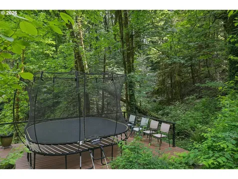 3322 SW Evergreen Terrace Portland OR 97205