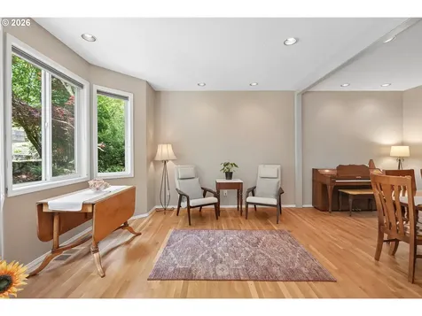 3322 SW Evergreen Terrace Portland OR 97205